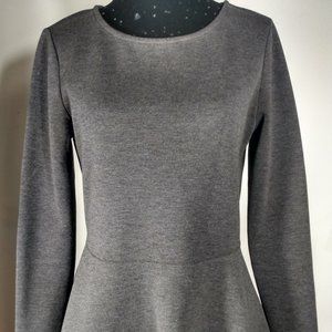 Ann Taylor Gray Peplum Long Sleeved Sweater Top Size: XS